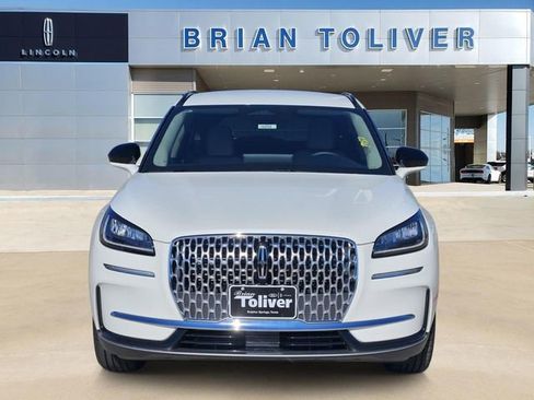 New 2026 Lincoln Corsair Premiere image 3