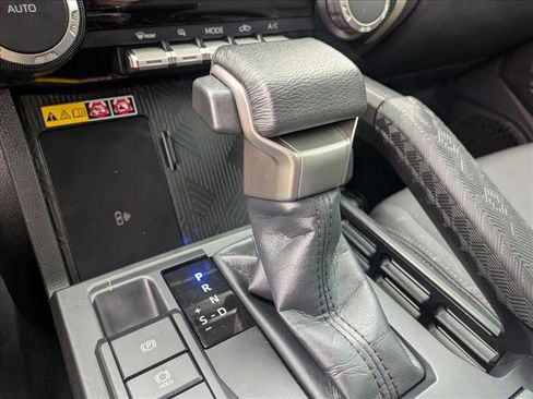 Used 2024 Toyota Tacoma SR5 w/ SR5 Upgrade Package image 11