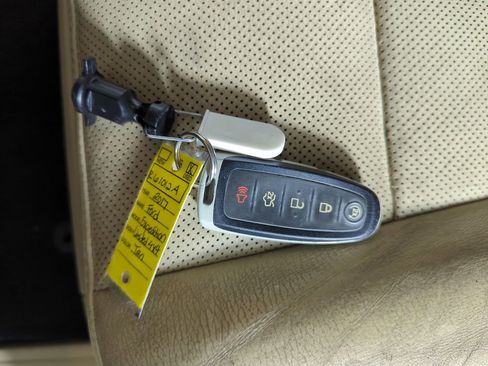 Used 2017 Ford Expedition Limited w/ Equipment Group 301A AWD/4WD image 23