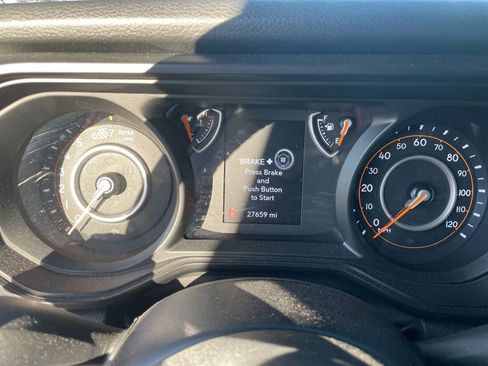 Used 2024 Jeep Wrangler Sport S image 25