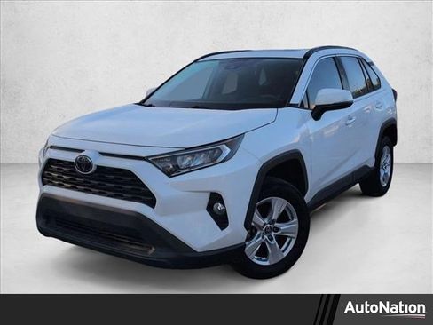 Used 2019 Toyota RAV4 XLE w/ Convenience Package image 1
