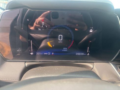 Used 2025 Chevrolet TrailBlazer LT AWD/4WD image 18