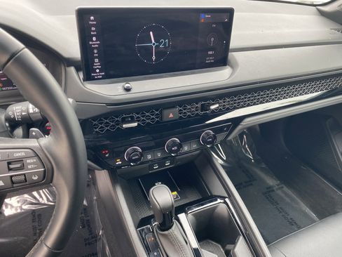 Used 2025 Honda Accord Sport image 19