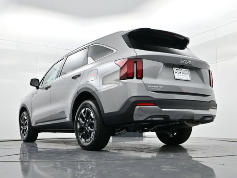 Certified 2026 Kia Sorento S AWD/4WD image 39