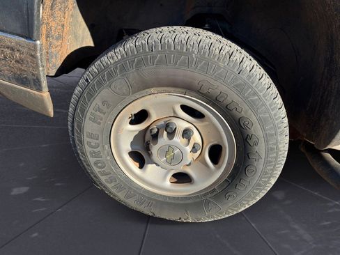 Used 2004 Chevrolet Silverado 2500 W/T image 14