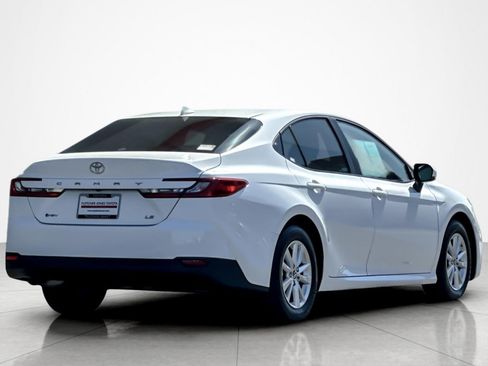 Certified 2025 Toyota Camry LE w/ Convenience Package FWD image 5