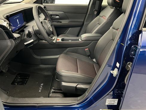 New 2026 Nissan Kicks SR w/ SR Premium Package image 17