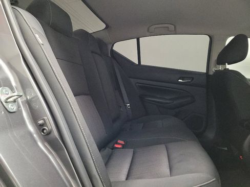 Used 2022 Nissan Altima 2.5 SV FWD image 19