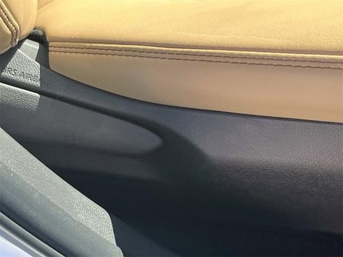 Used 2023 Toyota RAV4 XLE Premium image 19