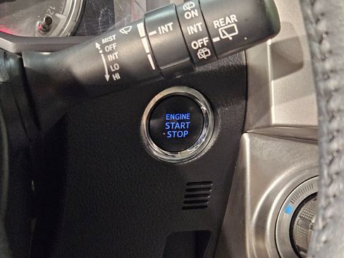 Used 2021 Toyota 4Runner Limited RWD image 34