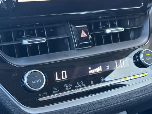 Certified 2024 Toyota Corolla Cross XLE w/ Convenience Package image 28