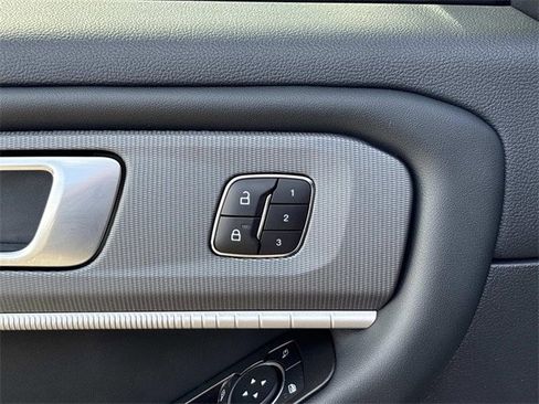 Certified 2025 Ford Explorer ST-Line w/ Premium Package image 25