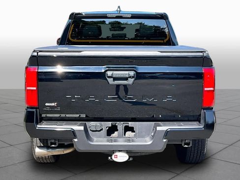 Certified 2025 Toyota Tacoma TRD Sport AWD/4WD image 5