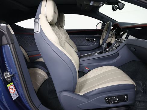Used 2024 Bentley Continental GT Mulliner AWD/4WD image 32