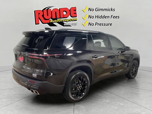 Used 2025 Chevrolet Traverse LT w/ Midnight/Sport Edition AWD/4WD image 6