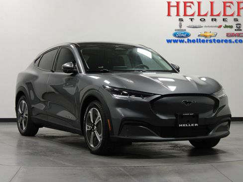 Used 2021 Ford Mustang Mach-E Select image 1