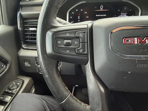 Used 2024 GMC Sierra 2500 AT4 w/ Technology Package AWD/4WD image 32