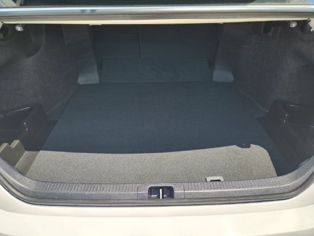 Used 2025 Toyota Camry SE w/ Convenience Package FWD image 33