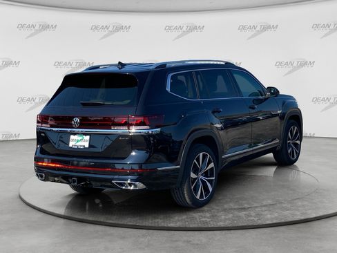 Used 2024 Volkswagen Atlas SEL Premium R-Line AWD/4WD image 8