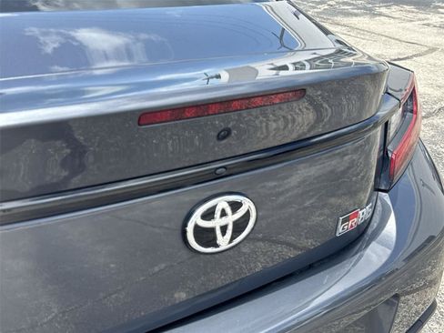 Used 2025 Toyota GR86 RWD image 10