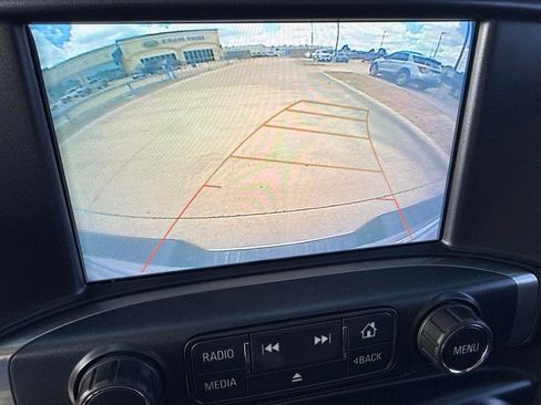 Used 2018 Chevrolet Silverado 1500 LT RWD image 26