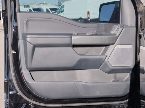 Used 2022 Ford F150 XLT w/ Equipment Group 302A High image 11