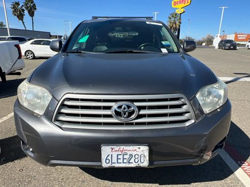 Used 2010 Toyota Highlander SE image 6