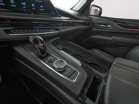 Used 2023 Cadillac Escalade V w/ LPO, ONYX Package AWD/4WD image 25