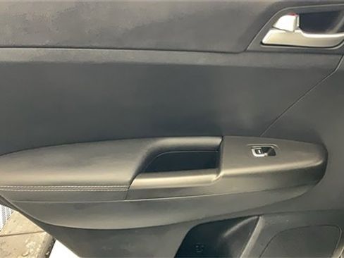 Used 2021 Kia Sportage LX image 22