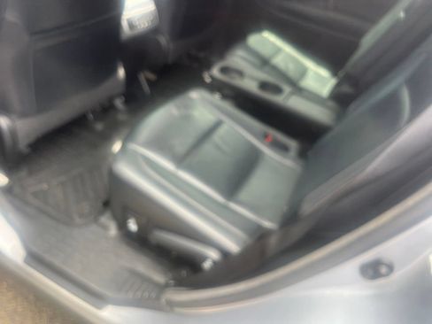 Used 2016 Toyota Highlander XLE FWD image 6