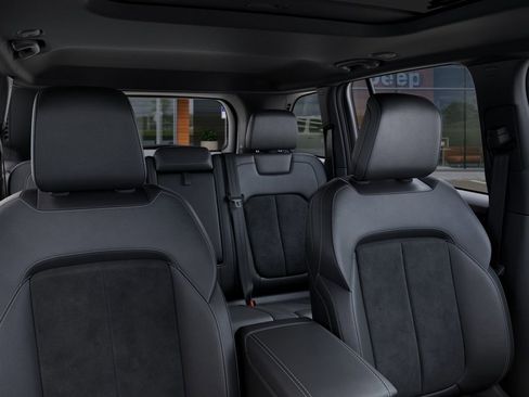 New 2026 Jeep Grand Cherokee Altitude AWD/4WD image 26