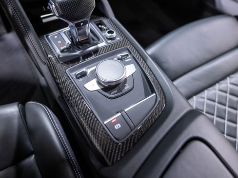 Used 2018 Audi R8 V10 plus image 47