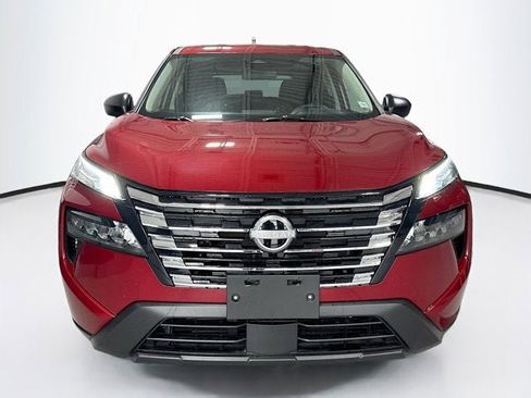 Certified 2025 Nissan Rogue S image 2