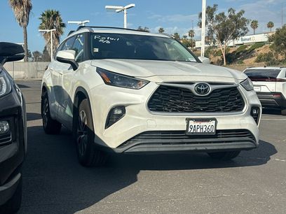 Used 2022 Toyota Highlander XLE
