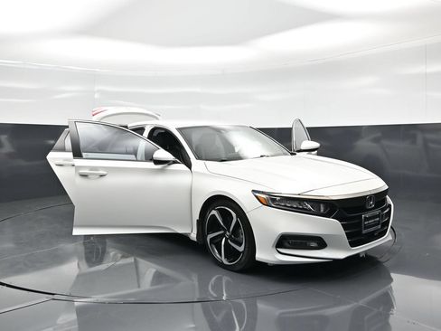 Used 2019 Honda Accord Sport image 31