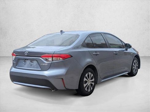 Used 2020 Toyota Corolla LE FWD image 5