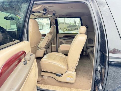 Used 2004 Ford Excursion Limited AWD/4WD image 7