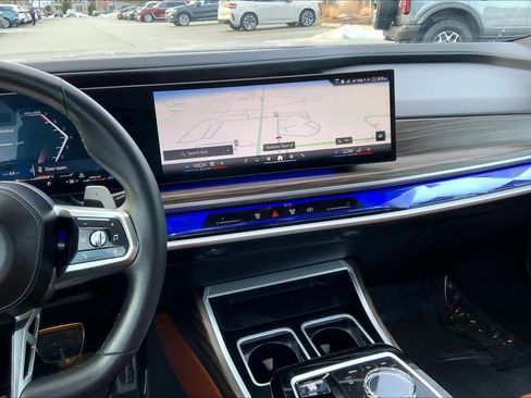 Certified 2023 BMW 760i xDrive image 6