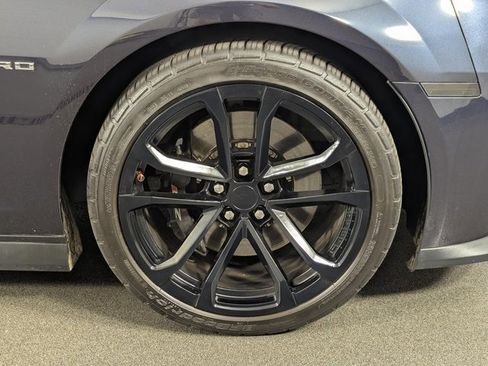 Used 2014 Chevrolet Camaro ZL1 image 12