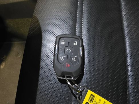Used 2018 GMC Yukon Denali w/ Open Road Package AWD/4WD image 10