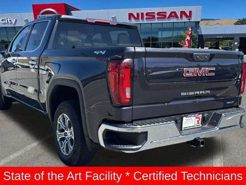 Used 2025 GMC Sierra 1500 SLT AWD/4WD image 5