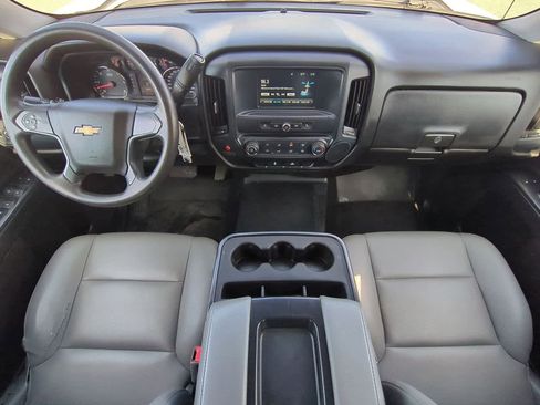 Used 2018 Chevrolet Silverado 1500 W/T w/ Trailering Package image 15