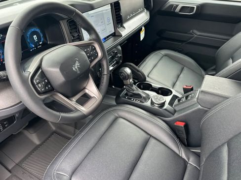 New 2025 Ford Bronco Badlands w/ Sasquatch Package image 12