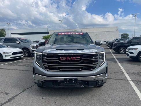 Used 2025 GMC Sierra 1500 SLT RWD image 2