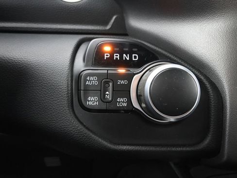Used 2019 RAM 1500 Big Horn AWD/4WD image 33