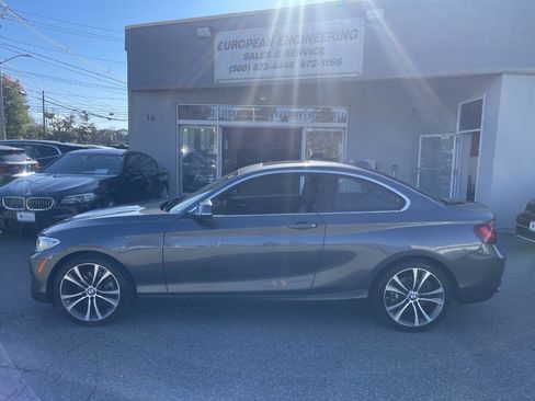 Used 2017 BMW 230i xDrive Coupe image 4
