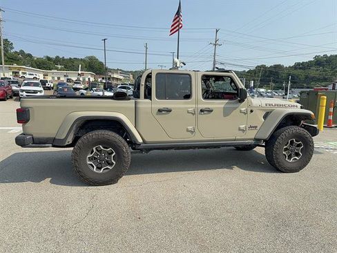 Used 2020 Jeep Gladiator Rubicon AWD/4WD image 2