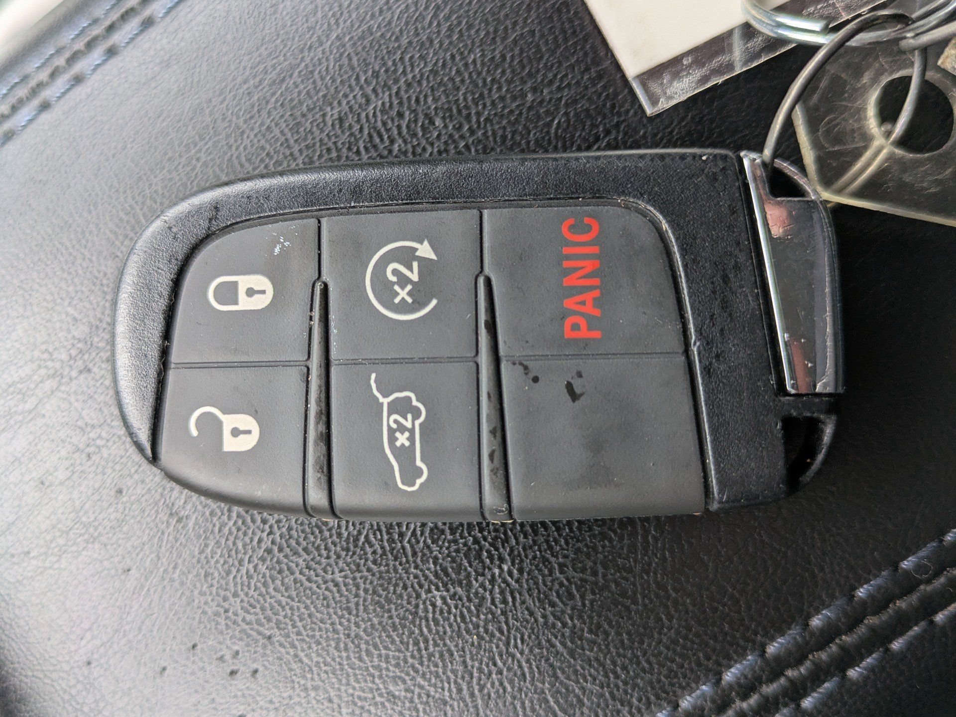 Used 2022 Jeep Compass Latitude w/ Sun and Sound Group AWD/4WD image 29