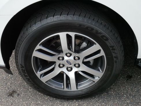 Used 2023 Ford Expedition Limited AWD/4WD image 15