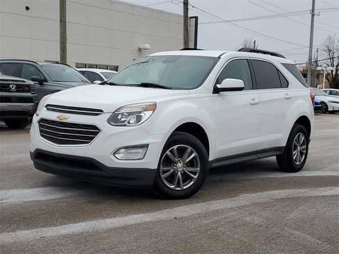 Used 2017 Chevrolet Equinox LT w/ Convenience Package image 32